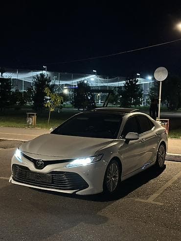 Toyota Camry: 2018 г., 2.5 л, Автомат, Бензин, Седан — 3