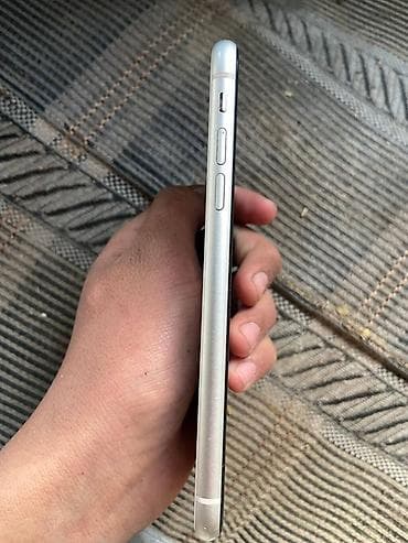 iphone 4: IPhone 11, Б/у, 64 ГБ, Белый, Чехол, Кабель, 74 % — 3