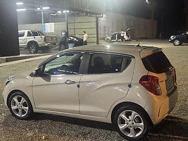 89 2: Chevrolet Spark: 2017 г., 1 л, Автомат, Бензин, Хэтчбэк — 6