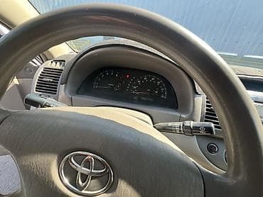 corolla 2004: Toyota Camry: 2004 г., 2.4 л, Автомат, Бензин, Седан — 3