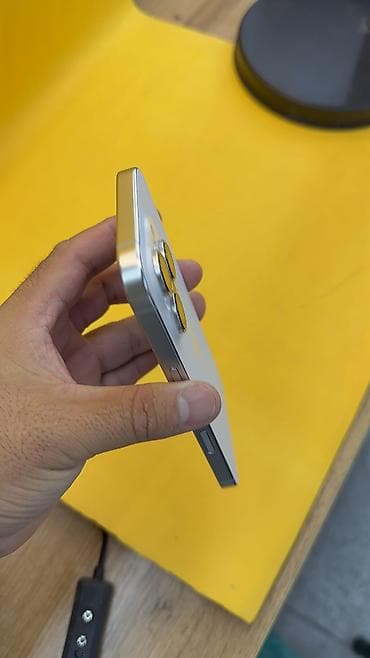 Техника жана электроника: IPhone 16 Pro, Колдонулган, 256 ГБ, 89 % — 9