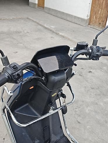 электромотоцикл для детей: Синий электрический скутер с модельным обозначением F6F. Оснащен — 5