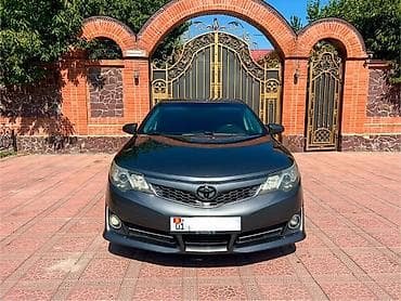 Toyota Camry: 2014 г., 2.5 л, Автомат, Газ, Седан