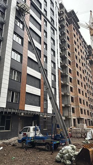 Услуги фасадного подъёмника (грузового лифта на шасси) для высотных