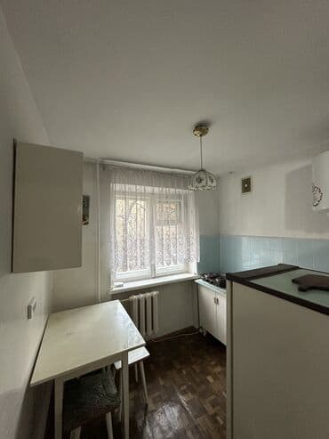 квартира дордой келечек: 2 бөлмө, 45 м², 104-серия, 2 кабат, Эски ремонт — 8