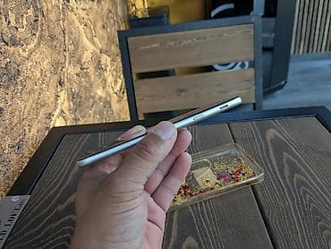 iphone mobile: Samsung Galaxy A6, Б/у, 32 ГБ, цвет - Серебристый, 2 SIM — 9