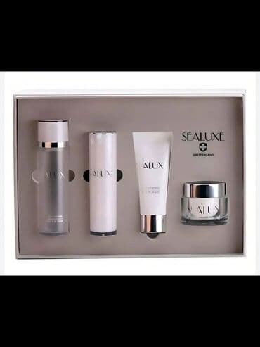 брендовые кошельки: Подарочный набор ухода за кожей Sealuxe В наборе: - Тоник во флаконе — 1