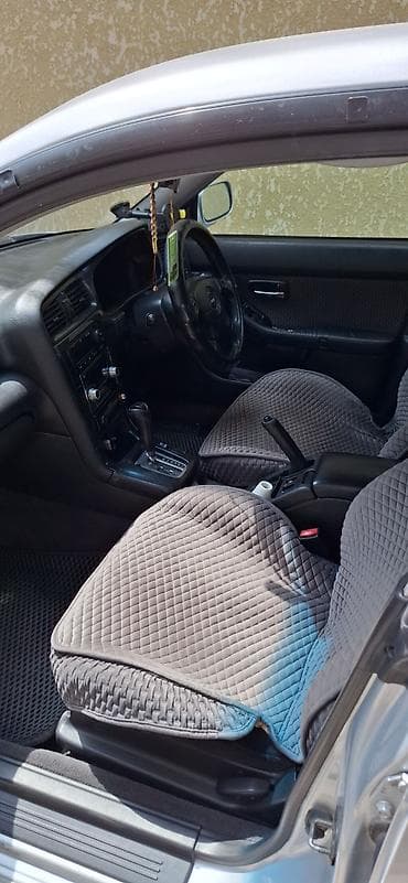 Subaru Legacy: 2001 г., 2.5 л, Автомат, Бензин, Седан — 6