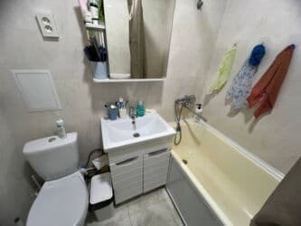 дом новопокровка: 1 комната, 35 м², 5 этаж — 16