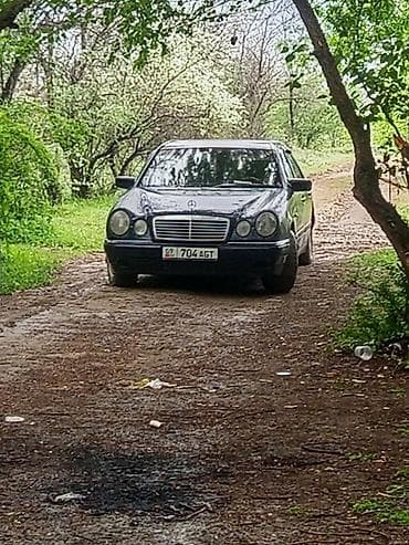 tico matiz: Mercedes-Benz E-Class: 1996 г., Механика, Седан — 1