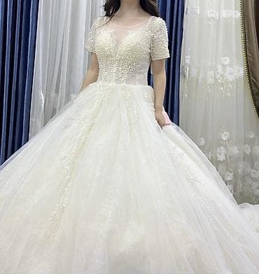 Свадебные платья в стиле princess/ball gown с корсетным лифом и пышной