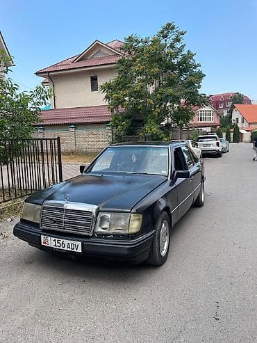 Mercedes-Benz W124: 1990 г., 2.3 л, Механика, Бензин, Седан — 2