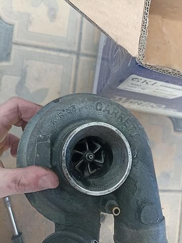 602 двигател: Турбина Mercedes-Benz 2000 г., Б/у, Оригинал — 1