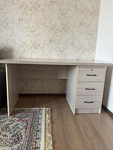 Офисный стол, Нерегулируемый, Прямоугольный, ЛДСП