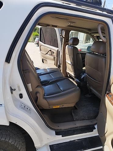 kaiyi e5: Toyota Sequoia: 2002 г., 4.7 л, Автомат, Газ, Внедорожник — 5