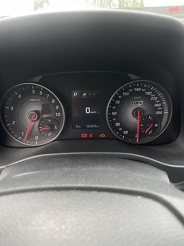 cl class: Hyundai Avante: 2018 г., 1.6 л, Автомат, Бензин, Седан — 6