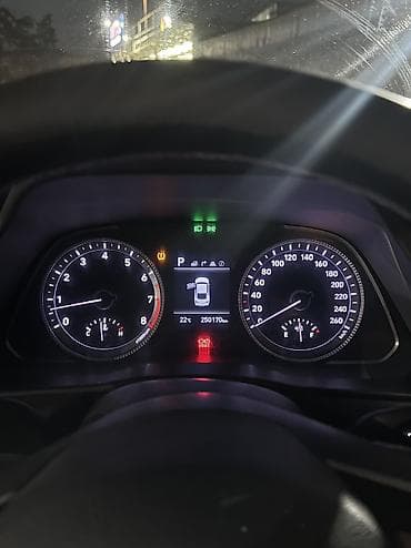 sonata 2003: Hyundai Sonata: 2019 г., 2 л, Робот, Газ, Седан — 7
