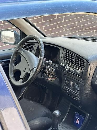 golf купе: Volkswagen Golf: 1995 г., 2 л, Ручные, Хэтчбэк — 5
