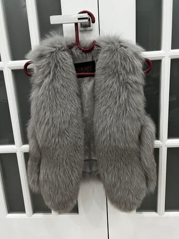 жилет писец: Натуральная жилетка из меха песца 	•	Производство: Турция 	•	Размер: S — 1