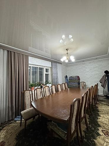 small table: Большой обеденный комплект для гостиной/столовой: - Стол овальной — 3