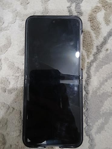 nokia 800: Samsung Z Flip, Б/у, 256 ГБ, цвет - Черный, 1 SIM, eSIM — 2