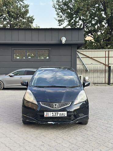 Продажа авто: Honda Fit: 2008 г., 1.3 л, Автомат, Бензин, Хэтчбэк — 1
