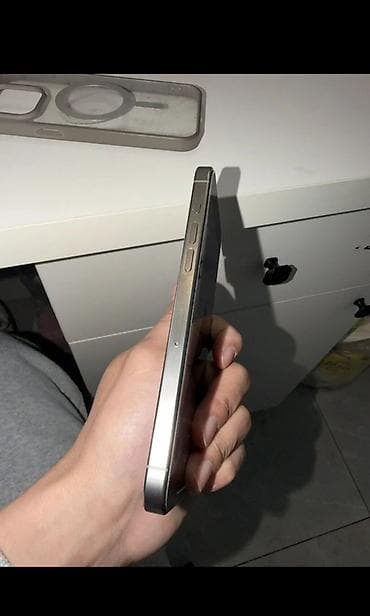 Poco: IPhone 15 Pro, Natural Titanium, Чехол — 2