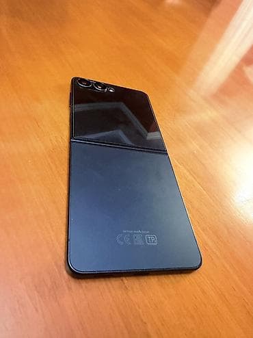 galaxy z flip: Samsung Z Flip, Новый, 256 ГБ, цвет - Черный — 3