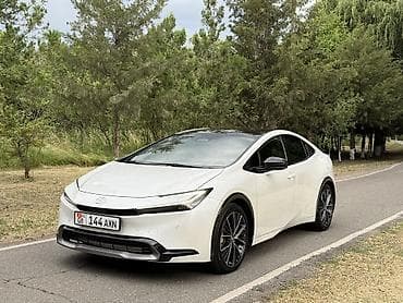 wuling mini ev: Toyota Prius: 2024 г., 2 л, Робот, Гибрид, Хэтчбэк — 3