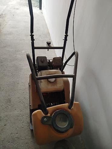 бурение колодца: Виброплита бензиновая для уплотнения грунта и брусчатки — 3