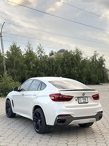 range rower: BMW X6: 2017 г., 4.4 л, Автомат, Бензин, Внедорожник — 6