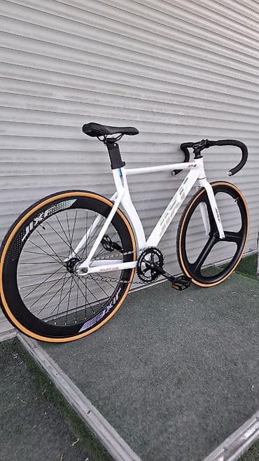 Шоссейный велосипед