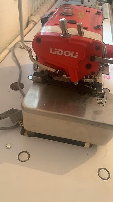 кухонные набор: Срочно машинка 4х нитка сатылат, надом болуп иштелген, алганы Бир эле — 4