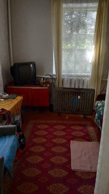 Кыймылсыз мүлк: Продаётся частный дом с приусадебным участком в селе Сокулук,площадь — 10