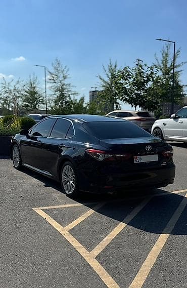 тайота кровен: Toyota Camry: 2018 г., 2.5 л, Вариатор, Гибрид, Седан — 5