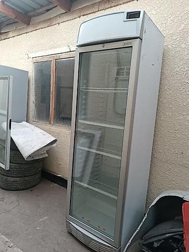 молочный холодильник: Холодильный шкаф-витрина Ugur (однодверный, вертикальный) - — 1