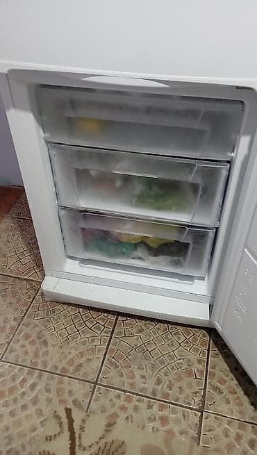 Техника и электроника: Холодильник Indesit, Двухкамерный — 4