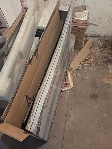 Телевизор YASIN LED-50E3000, 50". На полэкрана затемнена картинка, но — 4