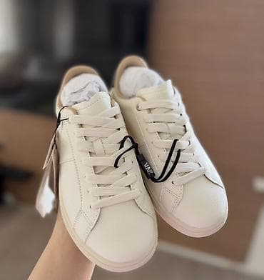 Кроссовки, 40, Zara, Новый, цвет - Белый, Самовывоз, Платная доставка