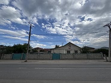 Недвижимость: Главные преимущества локации: Первая линия! Высокий автомобильный и — 1