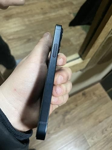 дисплей на айфон 13: IPhone 13, Б/у, Midnight, Защитное стекло — 6