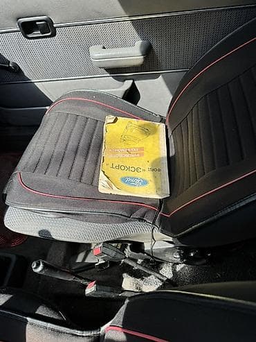 ford fiesta: Ford Escort: 1985 г., 1.1 л, Механика, Бензин, Хэтчбэк — 5