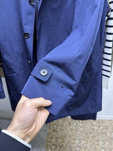 светло голубые: Плащ-пальто Uniqlo, мужской - Классический однотонный цвет — 3