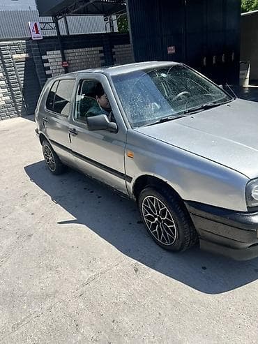 Volkswagen Golf: 1992 г., Бензин, Хэтчбэк