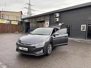 другое авто: Hyundai Avante: 2018 г., Седан — 3