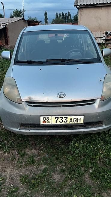 Унаа: Daihatsu Sirion: 2008 г., 0.9 л, Кол менен иштөөчү, Бензин, Хетчбек — 4