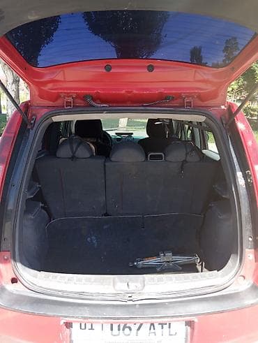 Унаа сатуу: Mitsubishi Colt: 2006 г., 1.3 л, Кол менен иштөөчү, Бензин, Хетчбек — 8