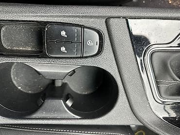 гольф контри: Kia Niro: 2020 г., 1.6 л, Робот, Гибрид, Кроссовер — 8