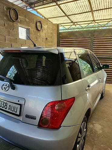 Унаа сатуу: Toyota Ist: 2003 г., 1.5 л, Автомат, Бензин — 3