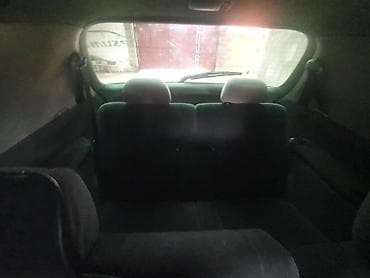 японские трактор: Toyota Ipsum: 2003 г., 2.4 л, Автомат, Бензин, Минивэн — 7